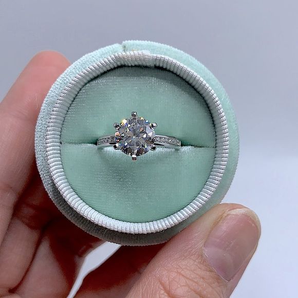 2.6 TCW CARAT ROUND BRILLIANT ENGAGEMENT RING - Picture 1 of 12